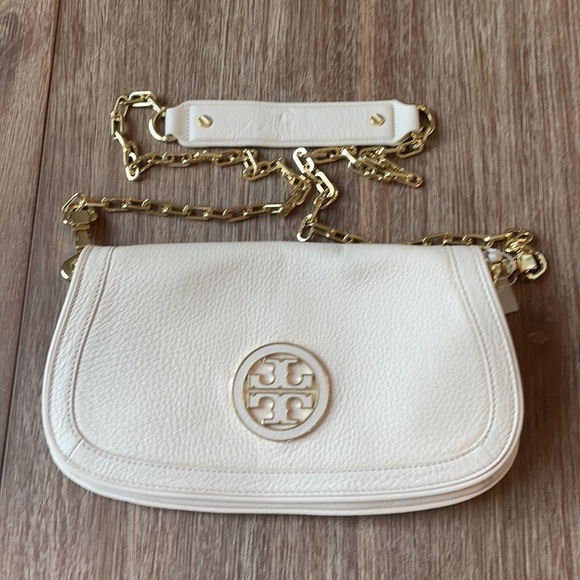 Tory Burch purse!! - Picture 2 of 5